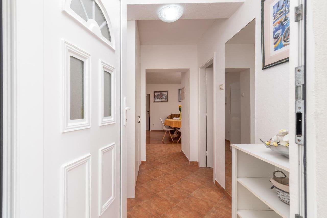 Apartment Dinka 特罗吉尔 外观 照片