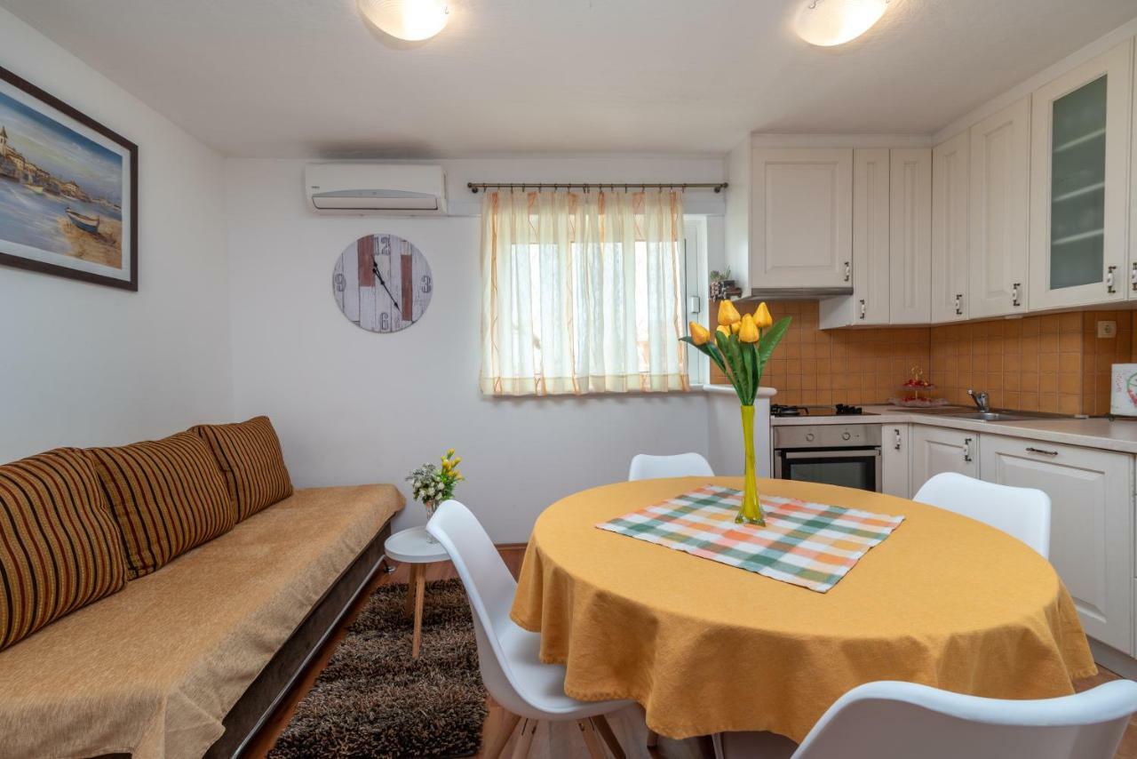 Apartment Dinka 特罗吉尔 外观 照片
