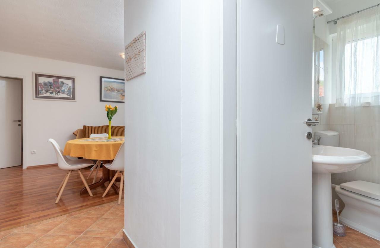 Apartment Dinka 特罗吉尔 外观 照片