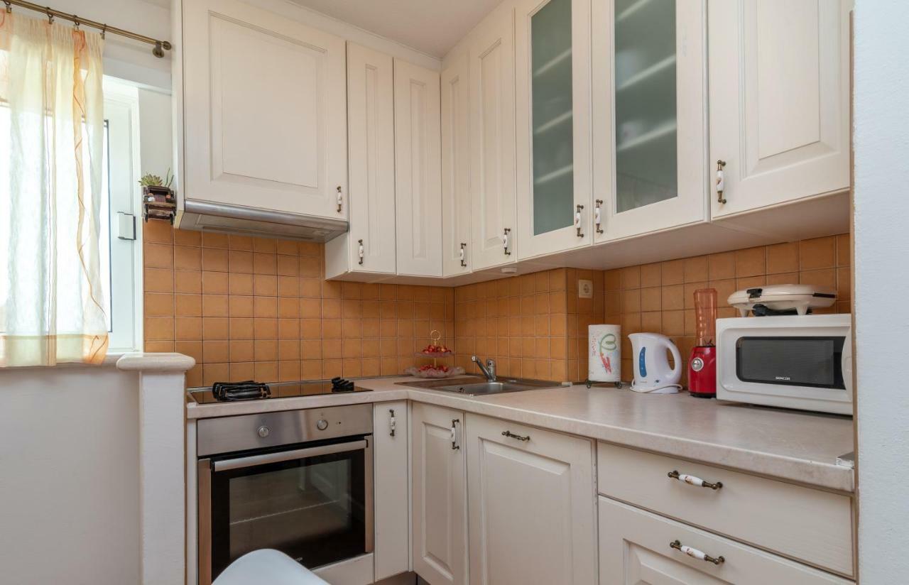 Apartment Dinka 特罗吉尔 外观 照片