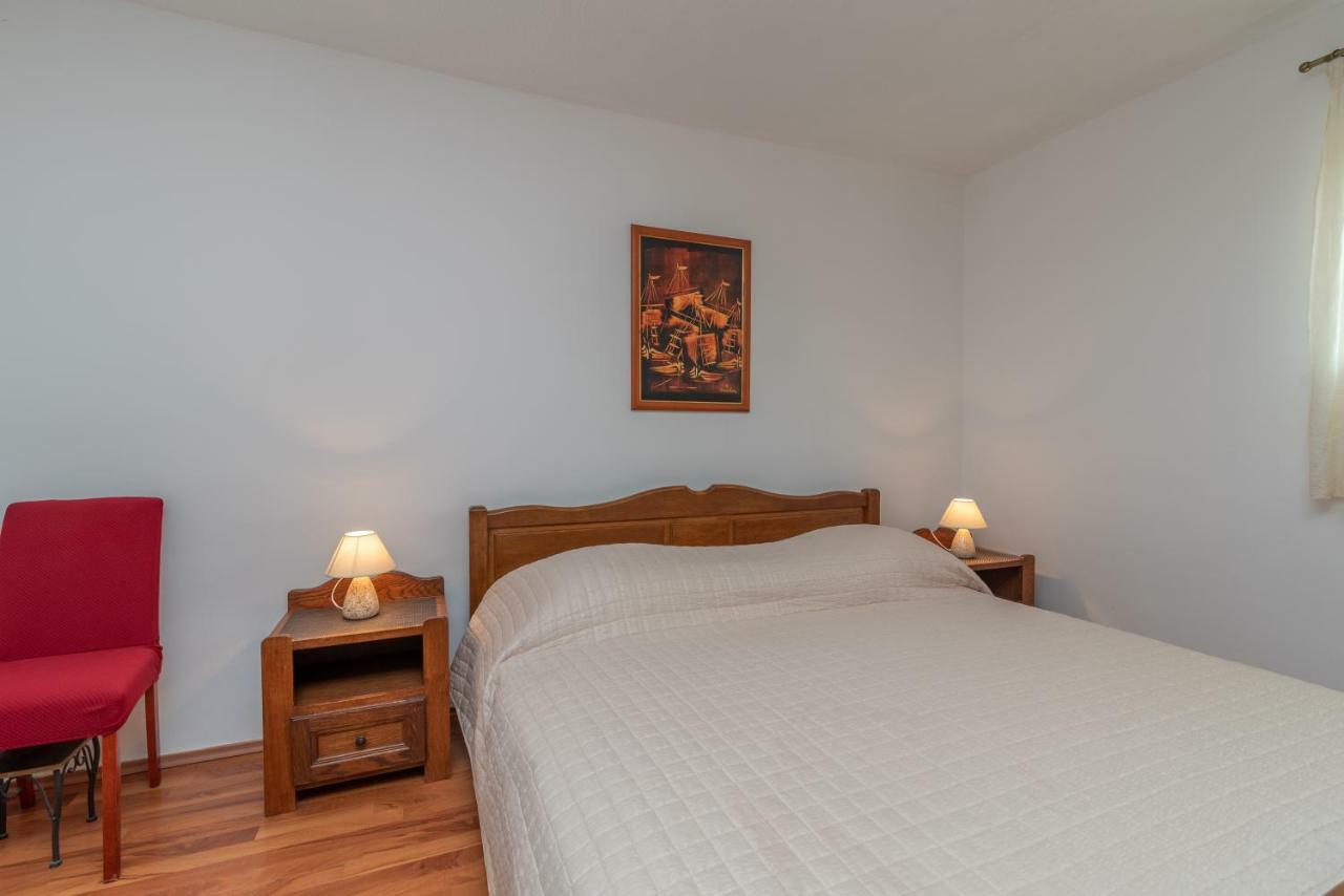 Apartment Dinka 特罗吉尔 外观 照片