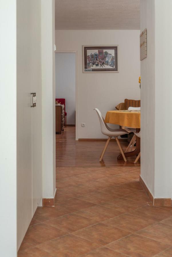 Apartment Dinka 特罗吉尔 外观 照片