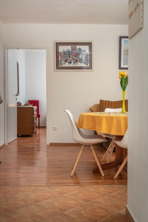 Apartment Dinka 特罗吉尔 外观 照片